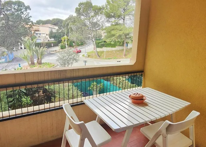 Apartamento Lovely With Balcony - Near The Saint-Raphaël